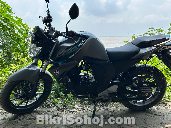 Yamaha FZ V2